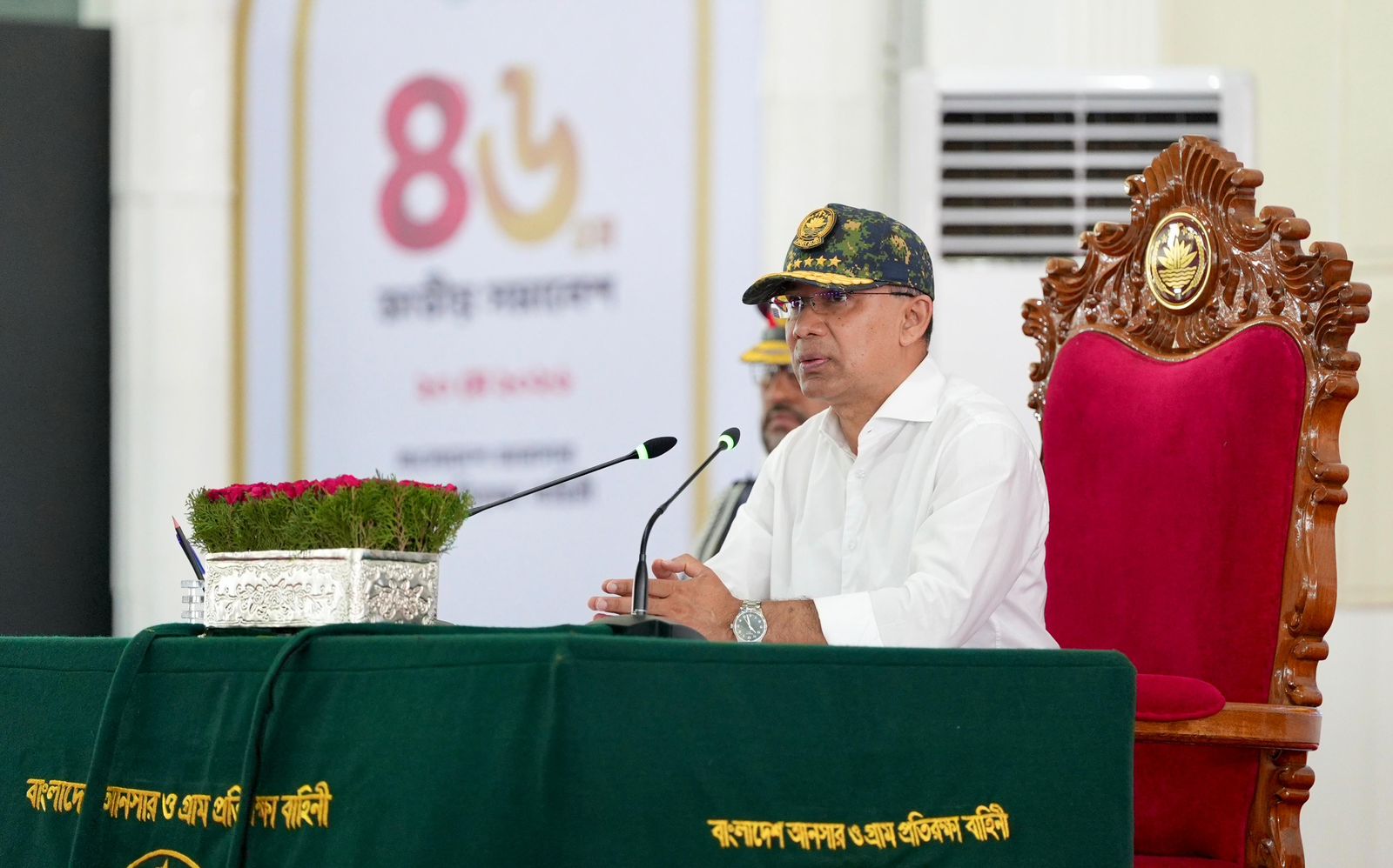 PM urges Ansar-VDP members to perform duties with discipline, professionalism